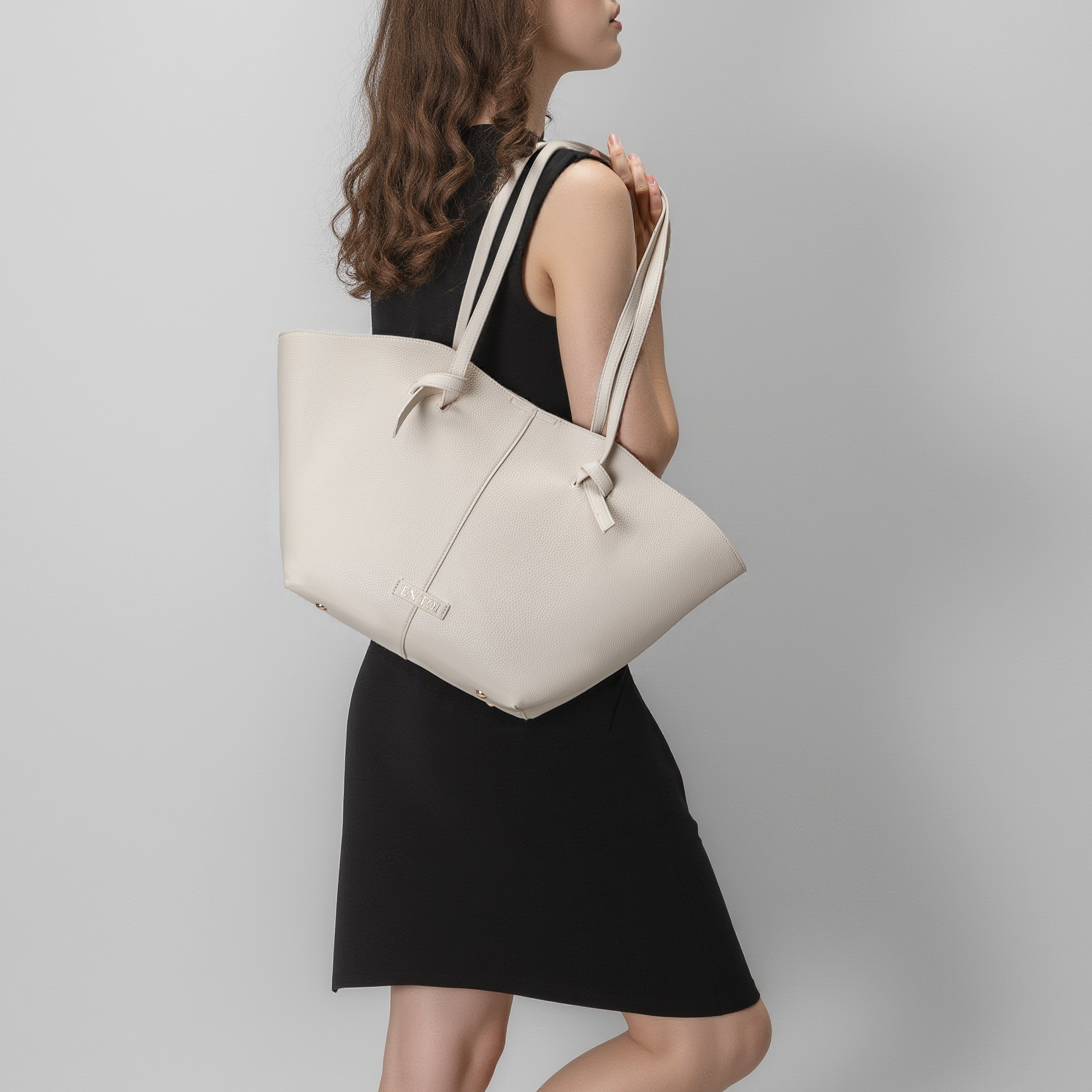 Chelsea Tote Bag
