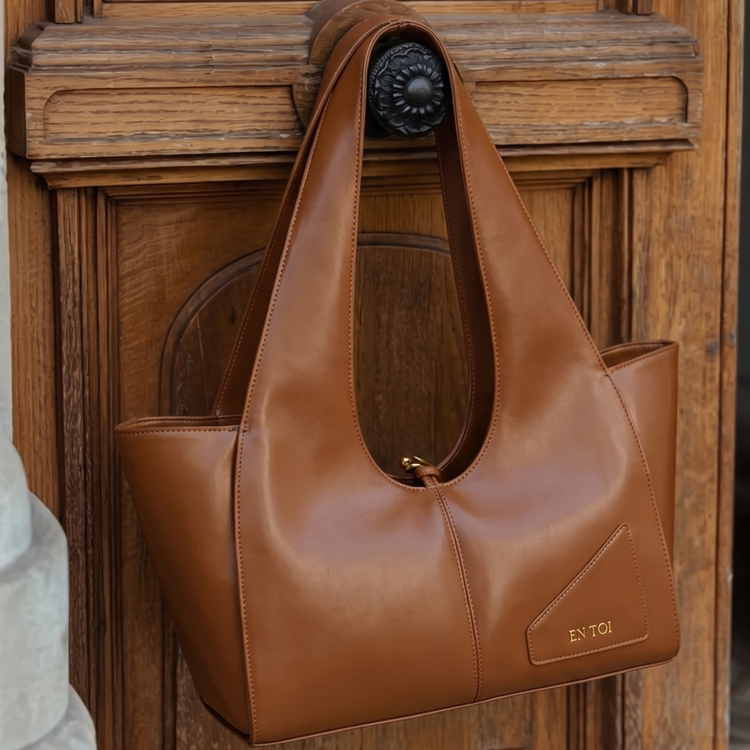Victoria Tote Bag